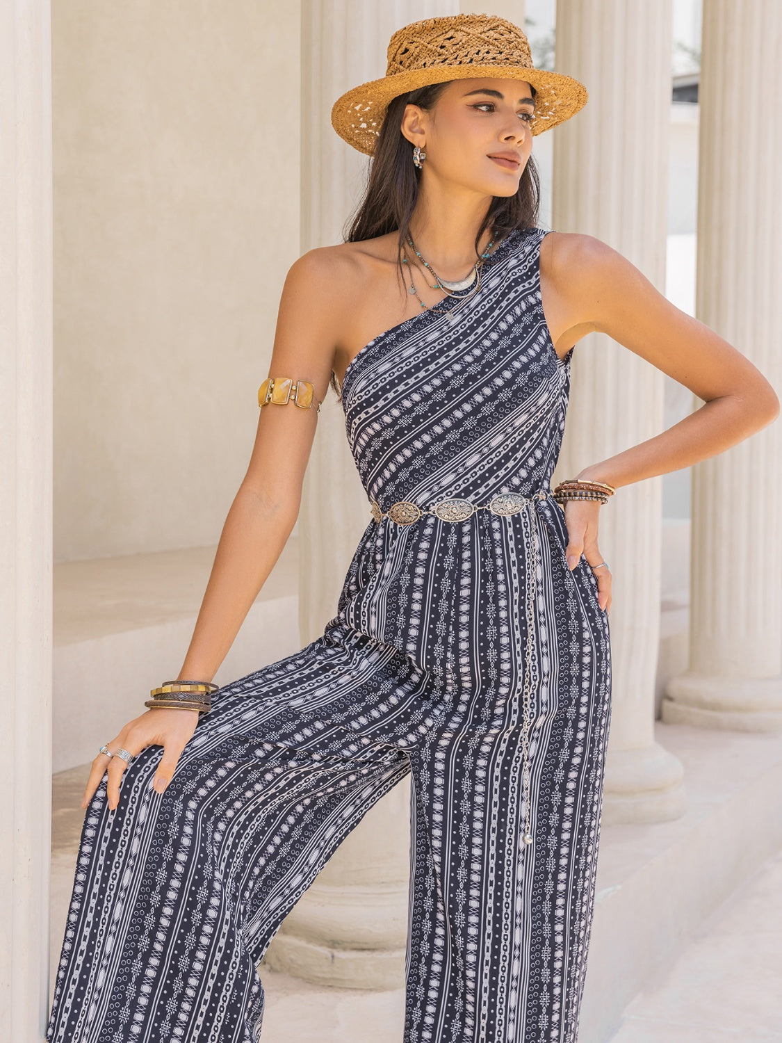 Printed Single Shoulder Sleeveless Jumpsuit.