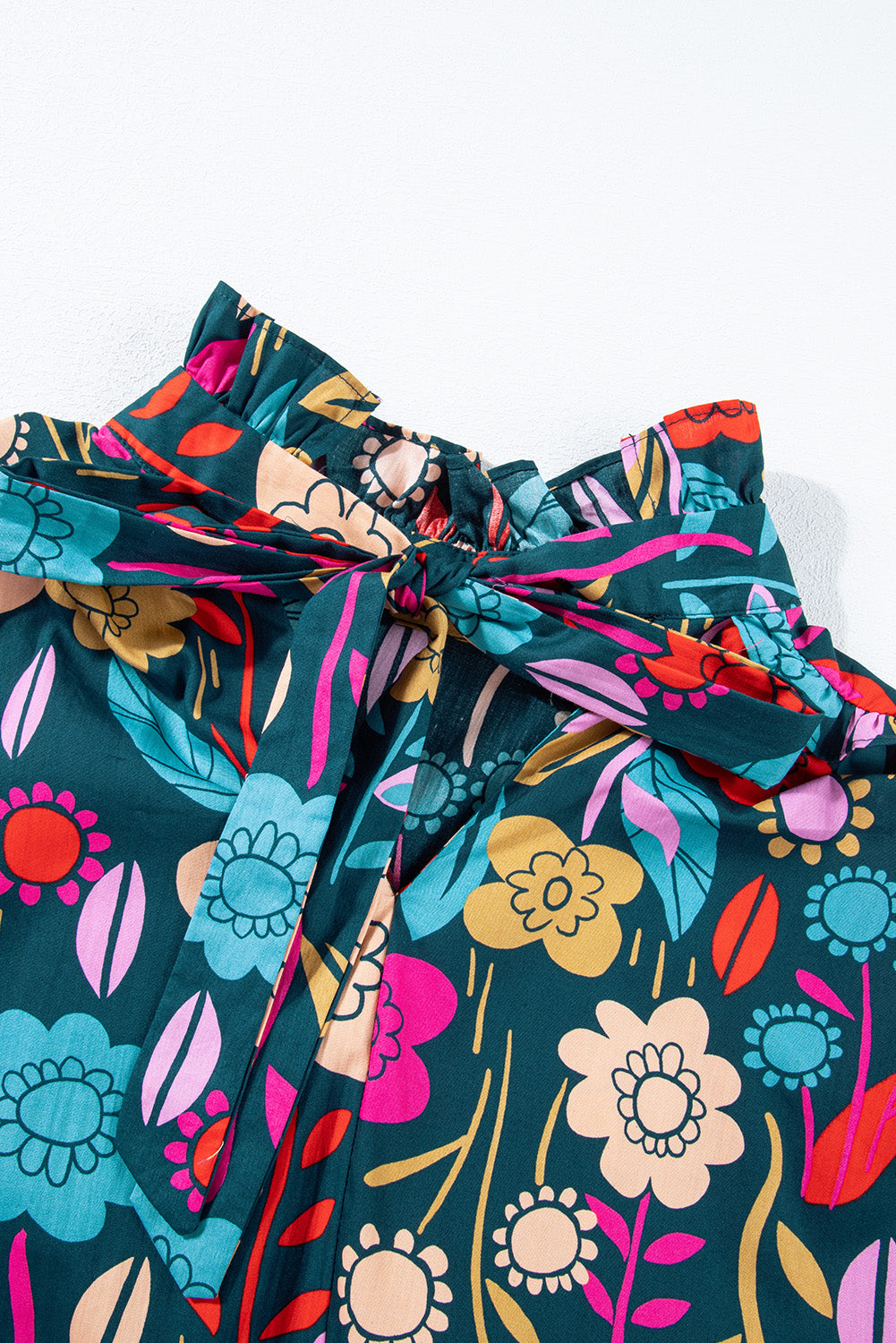 Printed Tie Neck Half Sleeve Blouse with Tied.