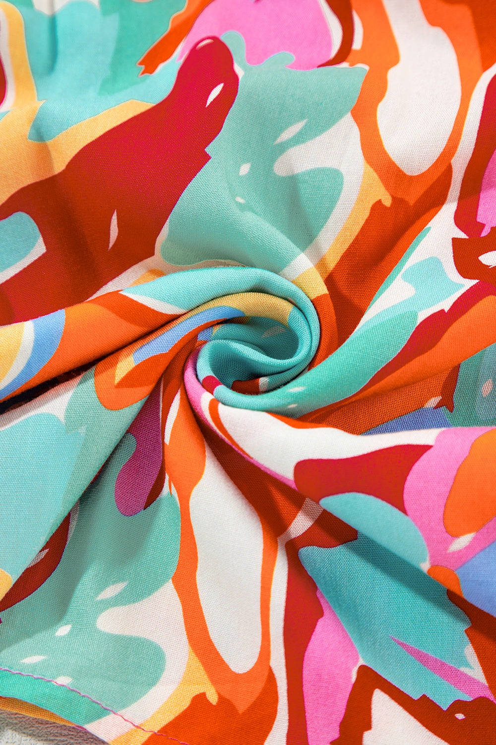 Printed Tie Neck Half Sleeve Blouse with Tied.