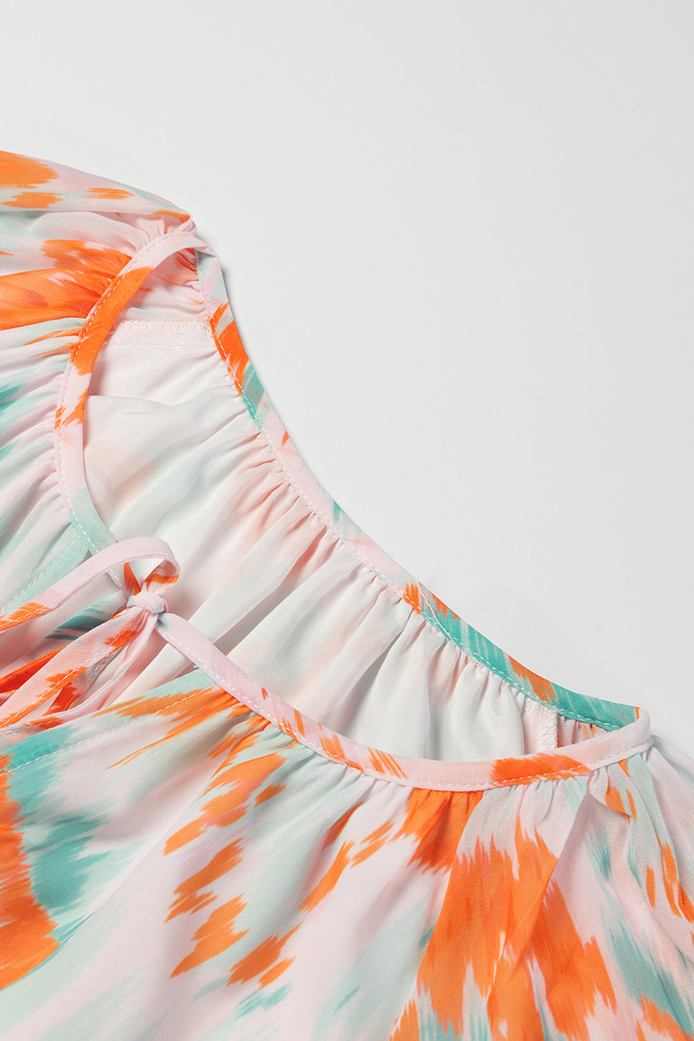 Printed Tie Neck Long Sleeve Blouse with Tied.