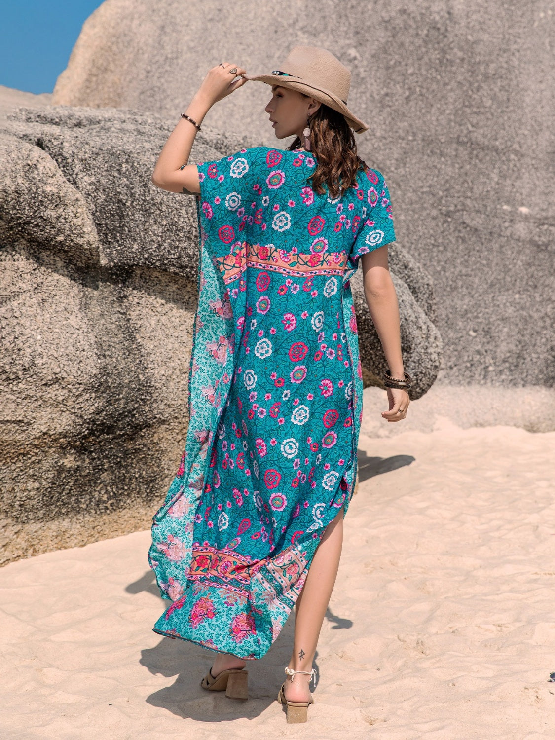 Printed Tie Neck Short Sleeve Dress.