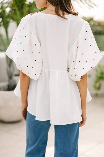 Printed V-Neck Puff Sleeve Top.