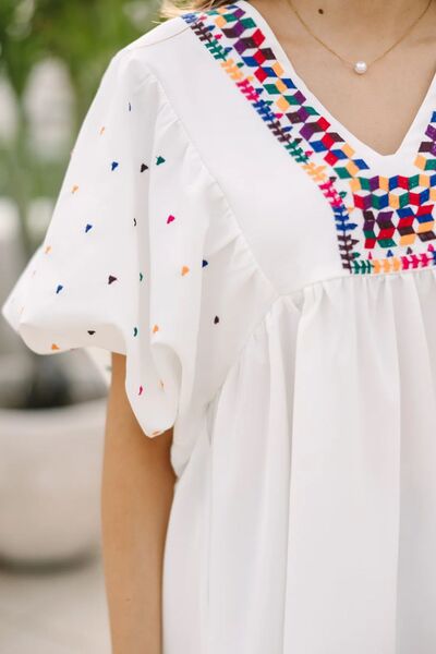Printed V-Neck Puff Sleeve Top.