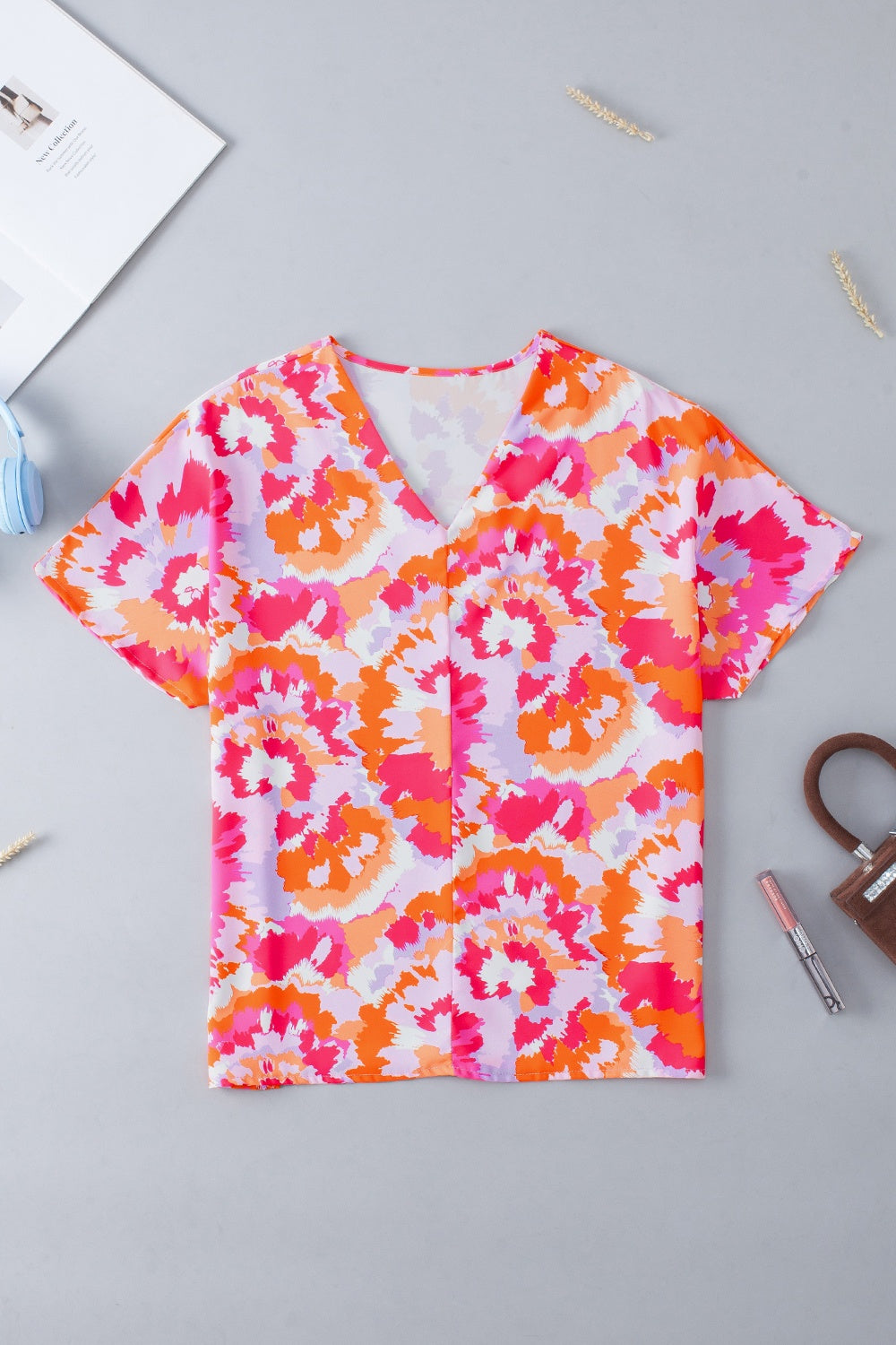 Printed V-Neck Short Sleeve Blouse.