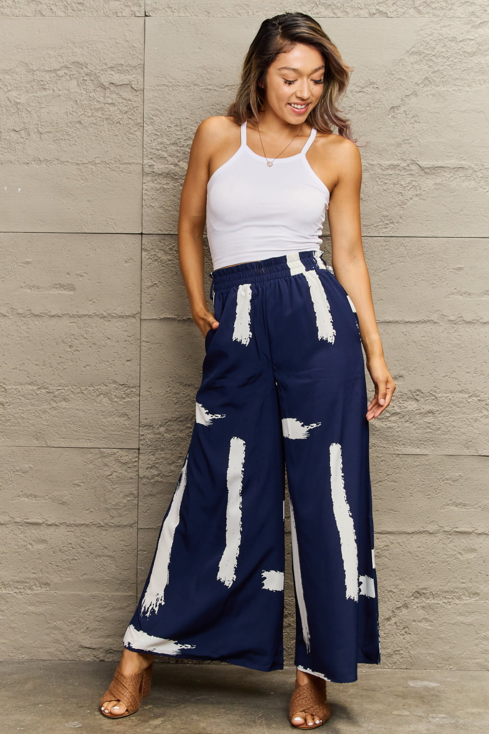 Printed wide leg long pants, casual style.
