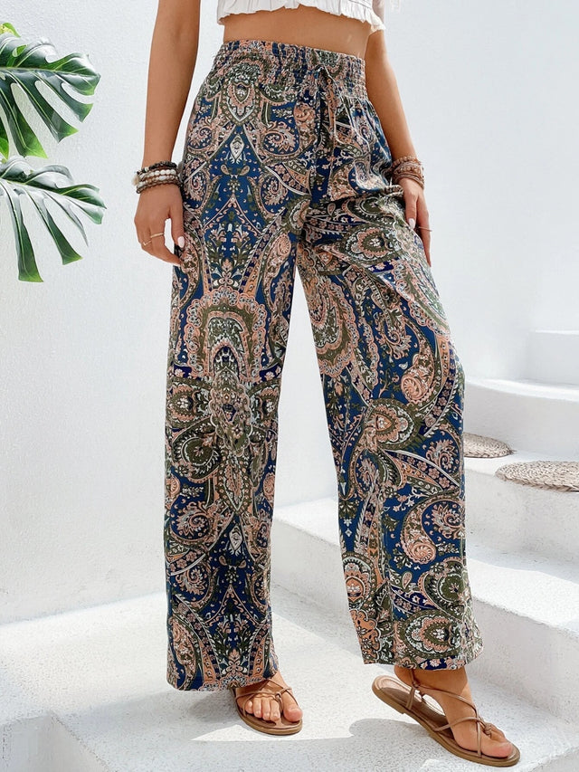 Printed wide leg pants with tie, opaque.