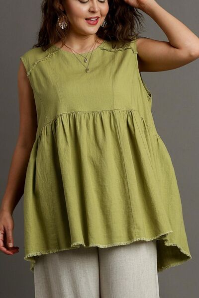 Umgee full size Raw Hem Linen Round Neck Sleeveless Top, plus size.