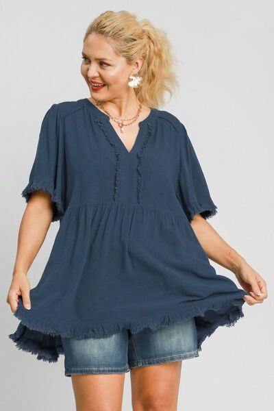 Umgee full size Raw Hem Notched Babydoll Linen Blouse, plus size.