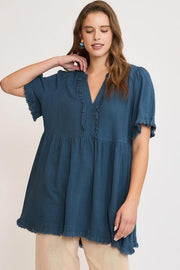 Umgee full size Raw Hem Notched Babydoll Linen Blouse, plus size.