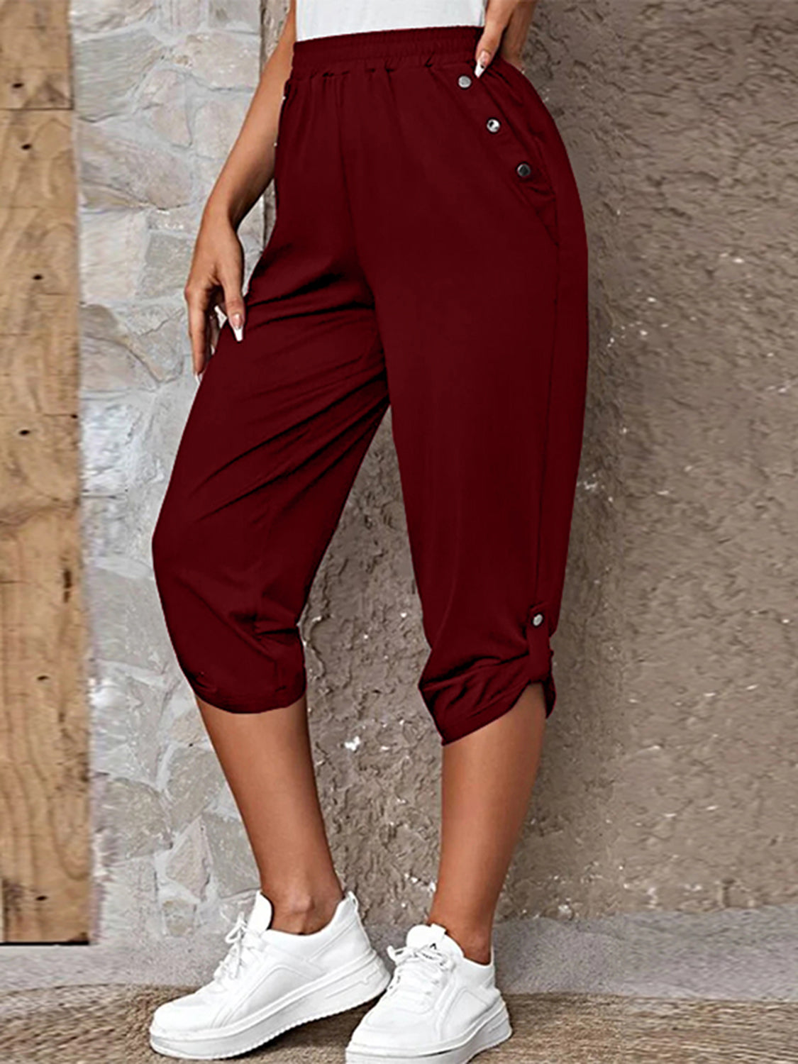 Roll-tab capris pants, oversized.
