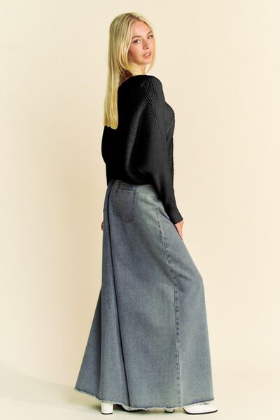 Davi Dani Round Neck Batwing Sleeve Sweater.