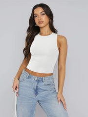Round neck cropped tank top.