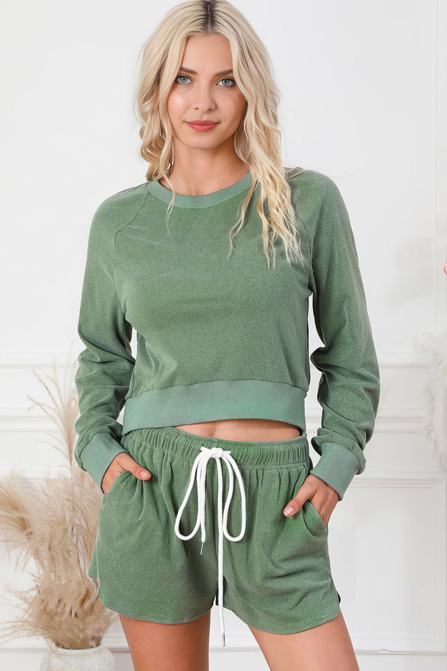 Women's round neck long sleeve top and drawstring shorts lounge set
