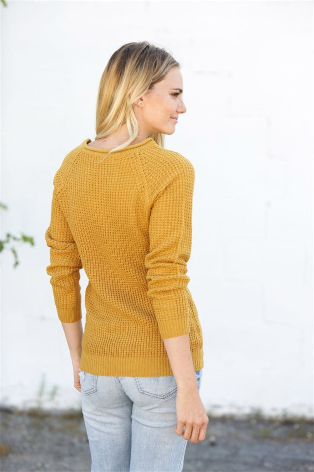 Round Neck Raglan Sleeve Sweater.