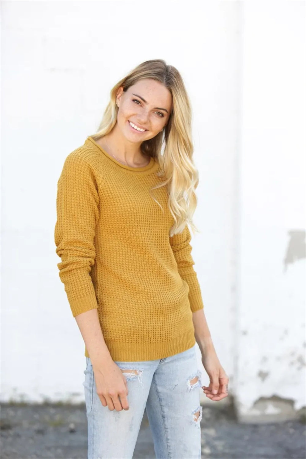 Round Neck Raglan Sleeve Sweater.
