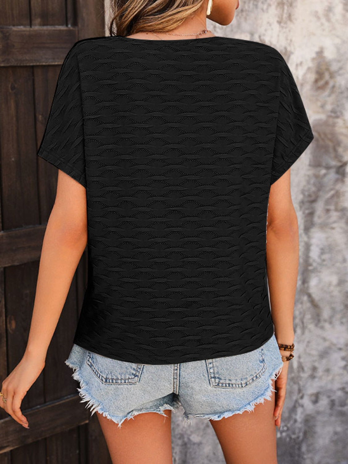 Round Neck Short Sleeve Blouse.