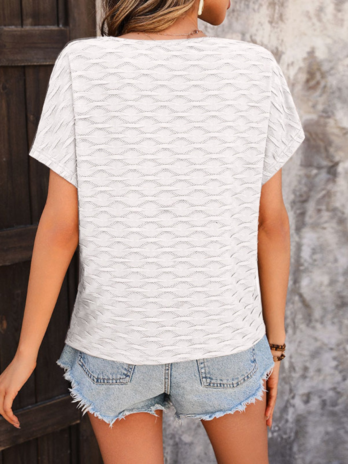 Round Neck Short Sleeve Blouse.
