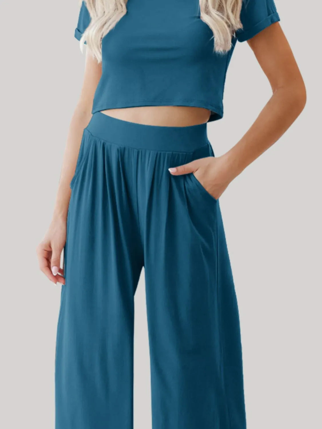 Round Neck Short Sleeve Top and Pants Set.