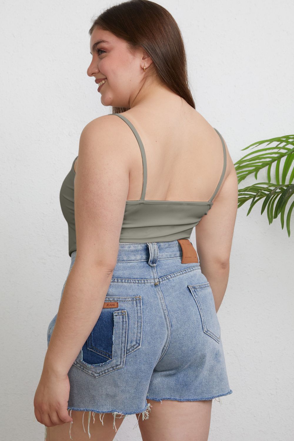 Full size round neck slim cami.