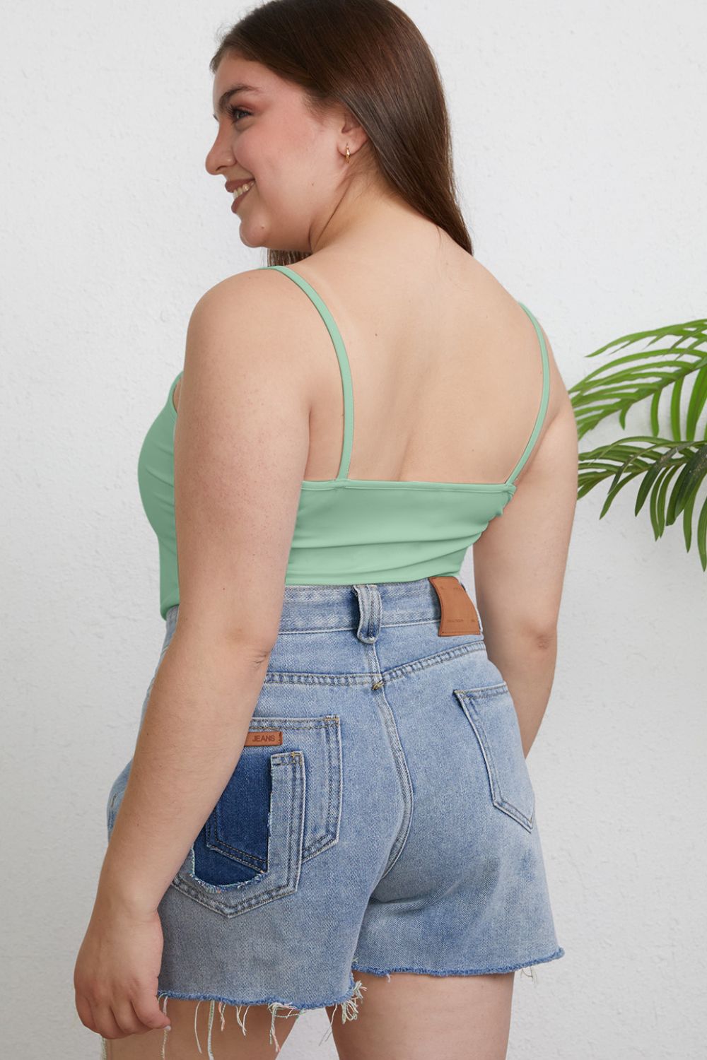 Full size round neck slim cami.