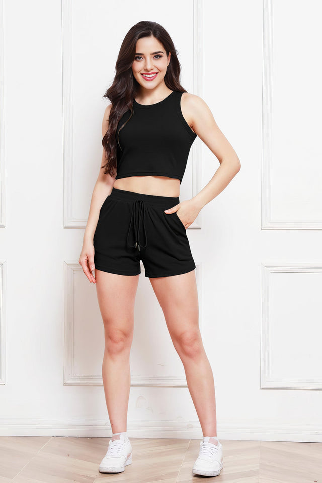 Women's round neck tank and drawstring shorts set with pockets