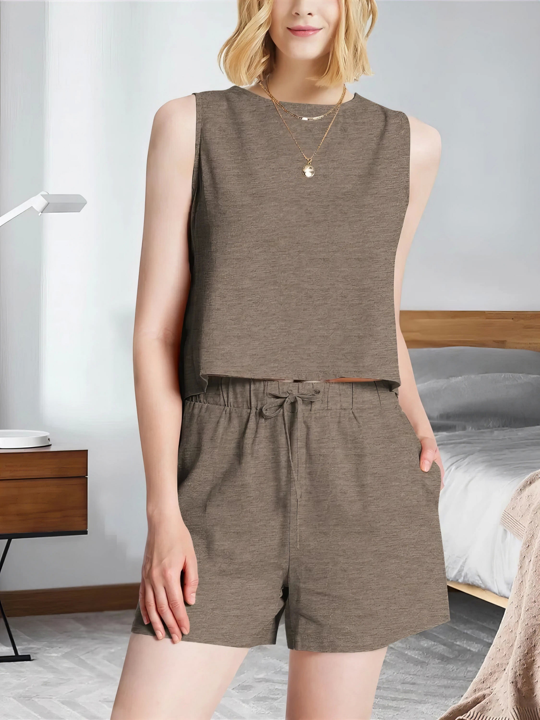 Round neck tank and shorts set, women's comfortable two-piece outfit, basic style, practical pockets, non-stretch polyester spandex blend, ideal for everyday casual wear