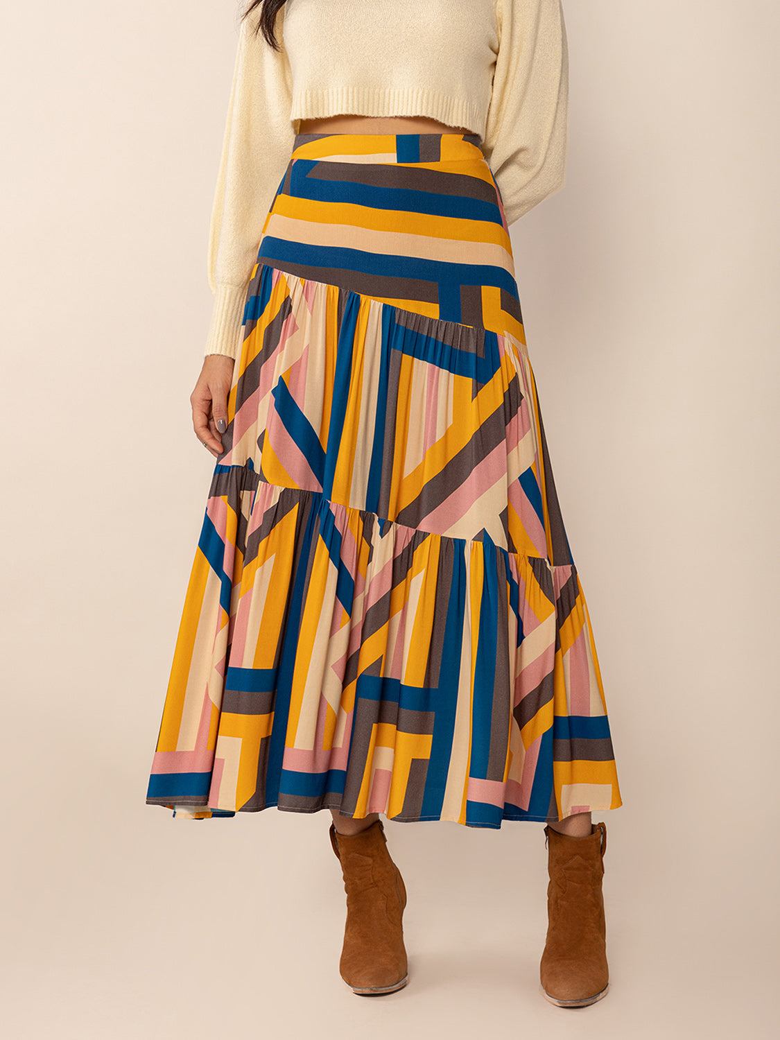 Ruched Elastic Waist Contrast Midi Skirt.