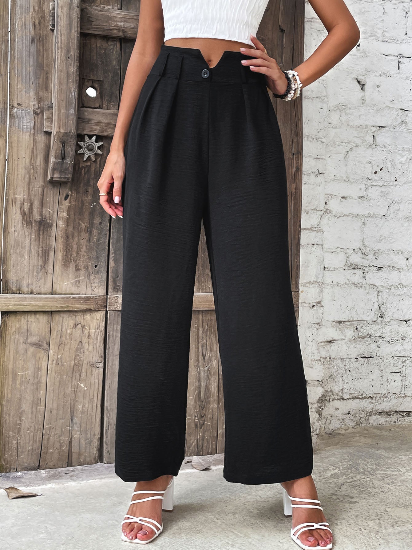 Ruched high waist straight leg pants, office style.