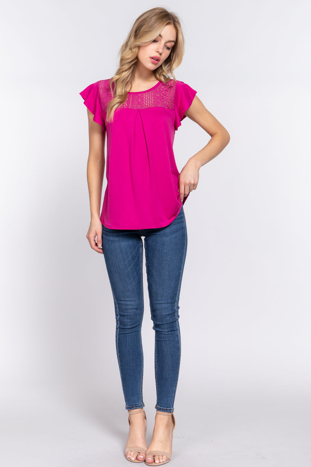 Active Basic Ruffle Short Sleeve Lace Detail Knit Top.