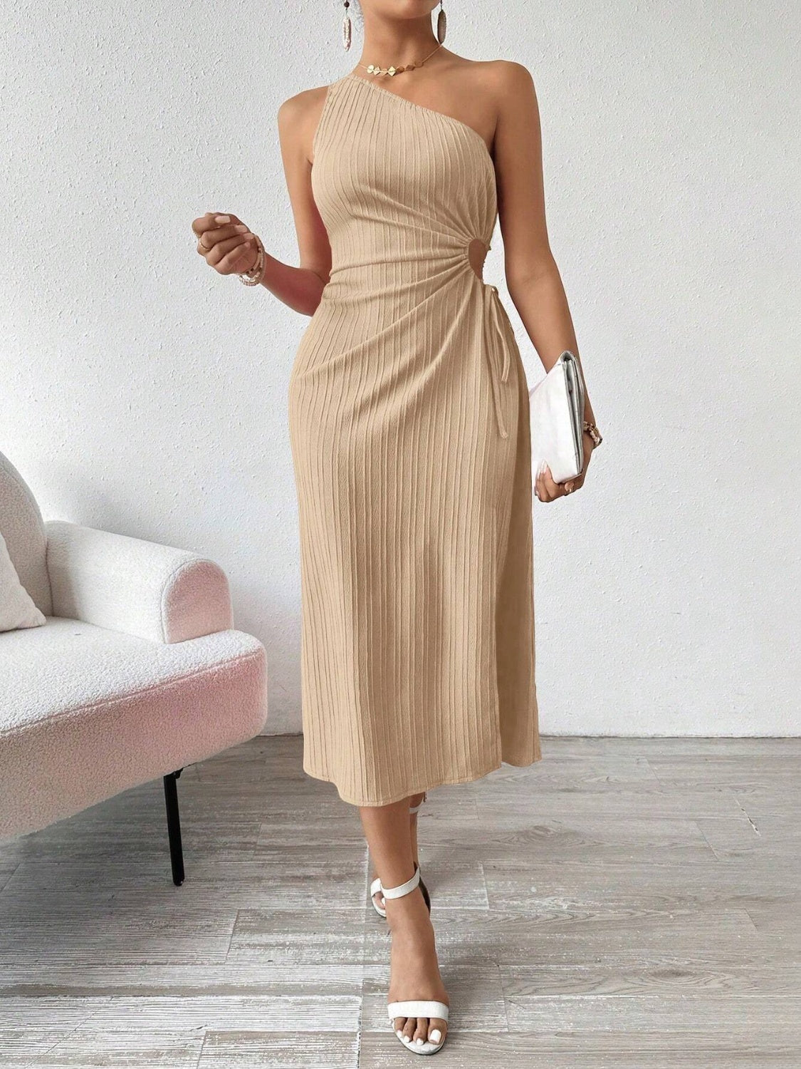 Side Slit Cutout Single Shoulder Dress.