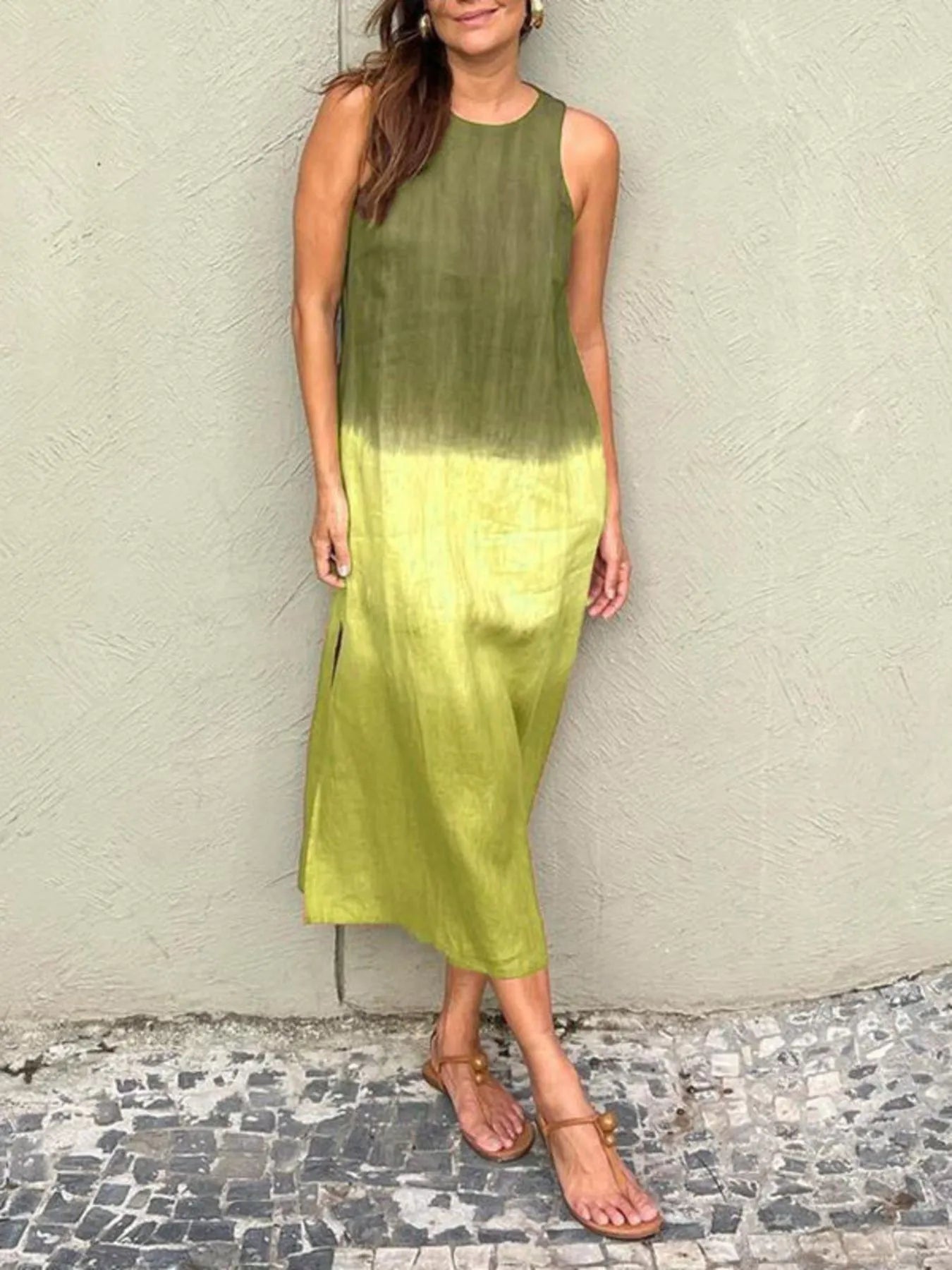 Full Size Sleeveless Gradient Tank Midi Dress Plus Size.