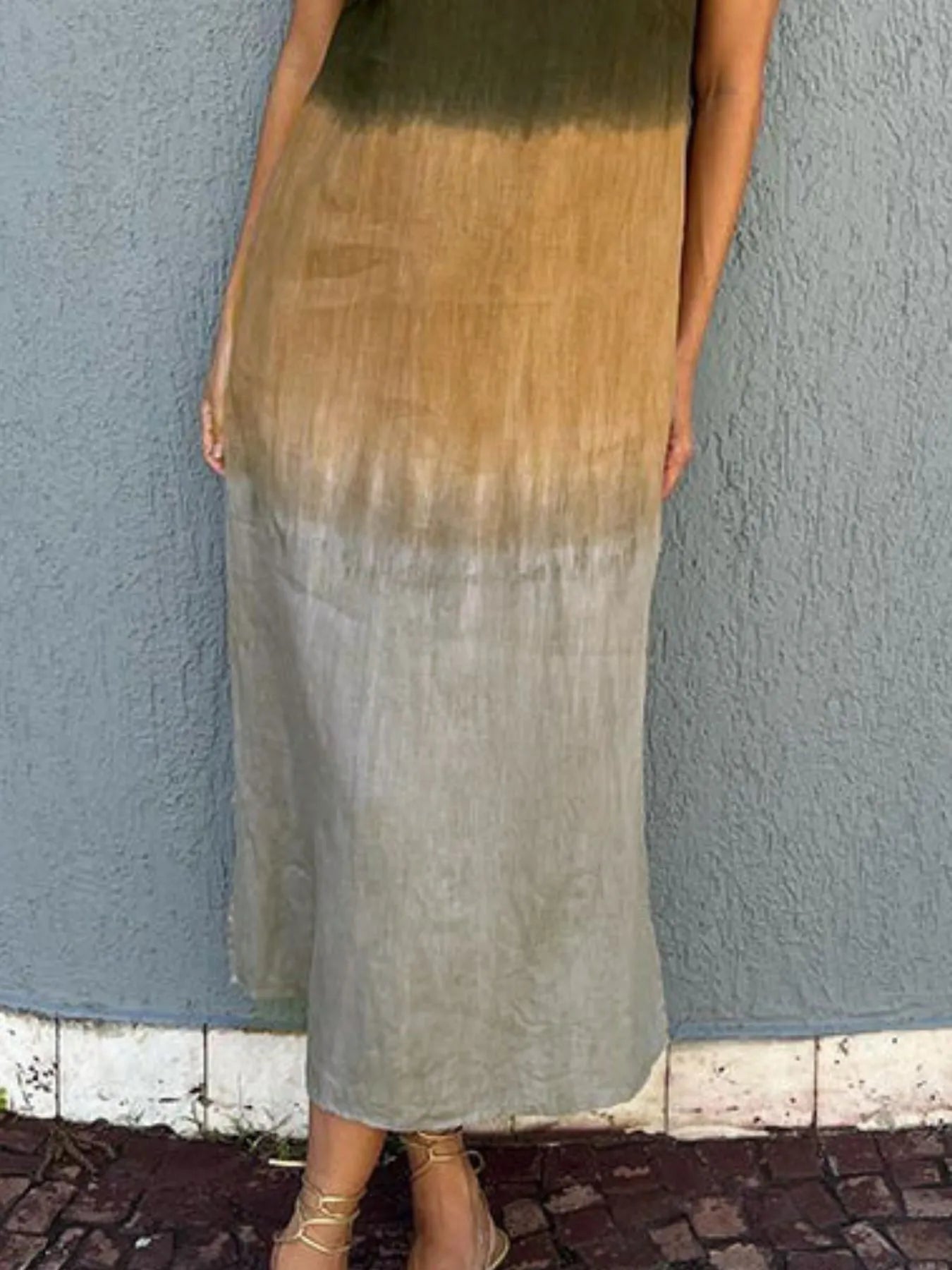 Full Size Sleeveless Gradient Tank Midi Dress Plus Size.