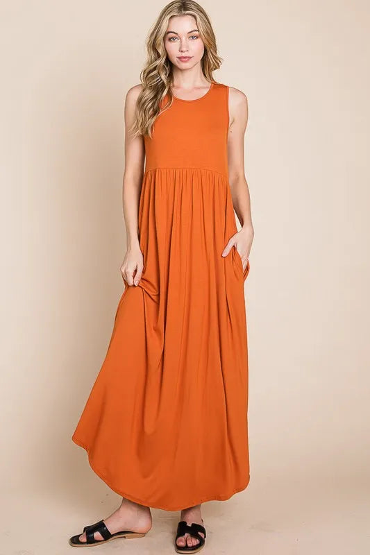 Bombom Sleeveless Maxi Dress with Pockets.