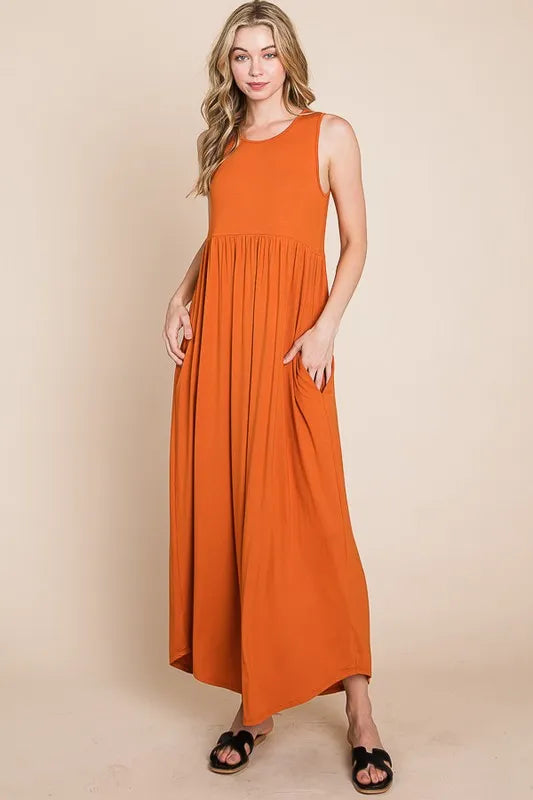 Bombom Sleeveless Maxi Dress with Pockets.