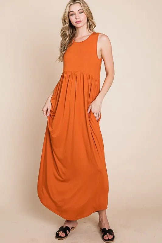 Bombom Sleeveless Maxi Dress with Pockets.