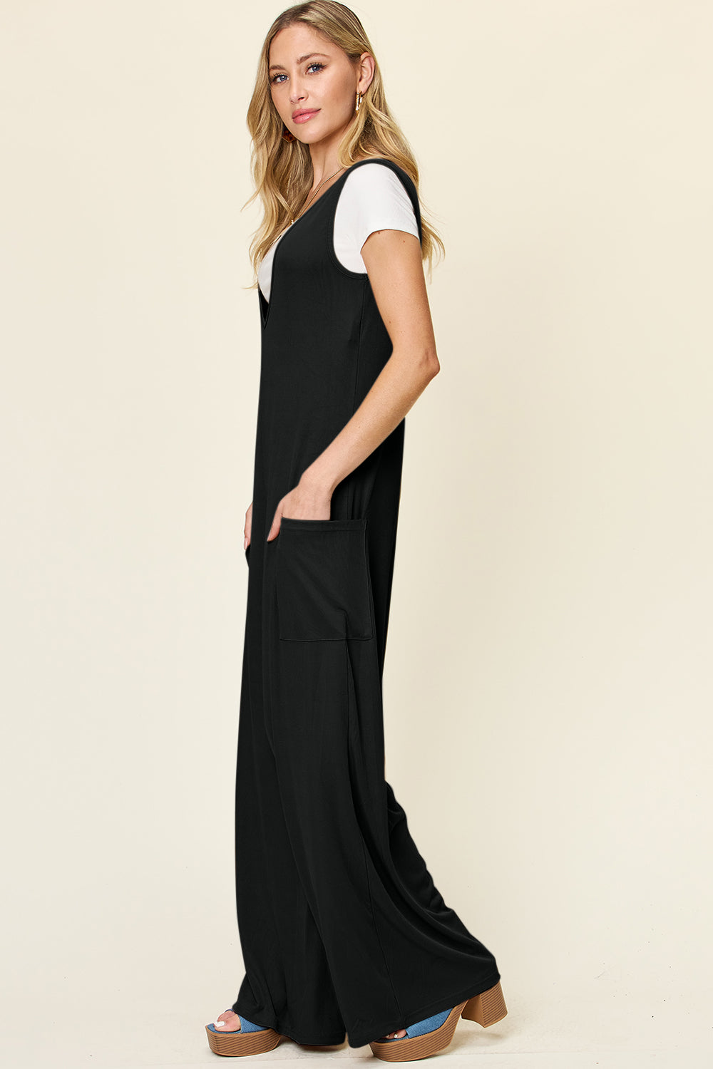 Sleeveless Wide Leg Jumpsuit with Pockets.