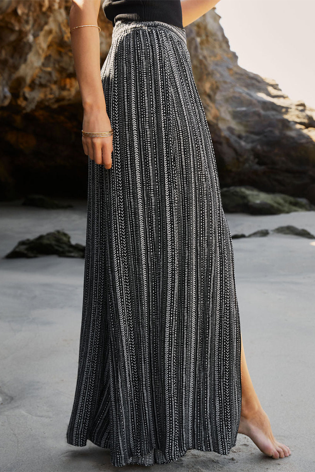 Slit wide leg pants, opaque.