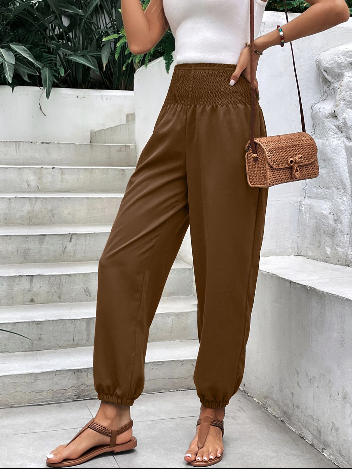 Smocked high rise joggers with pockets, opaque.