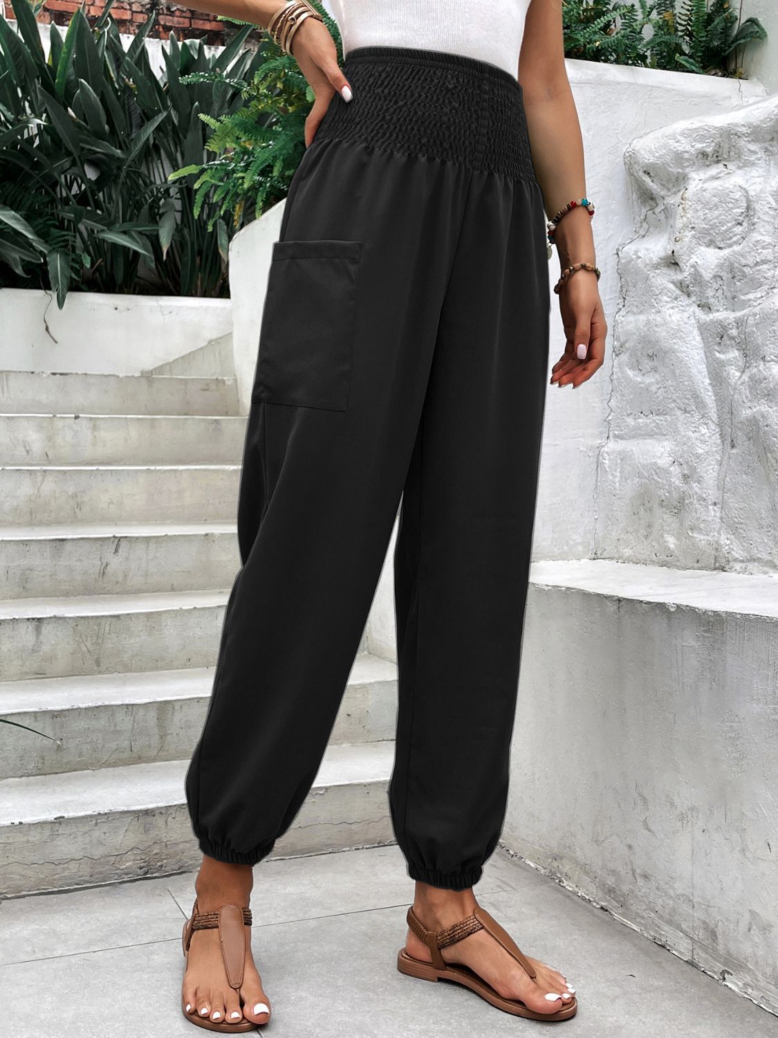 Smocked high rise joggers with pockets, opaque.