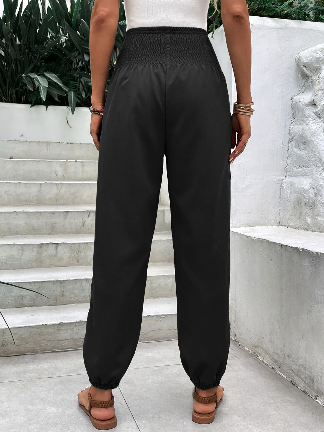 Smocked high rise joggers with pockets, opaque.