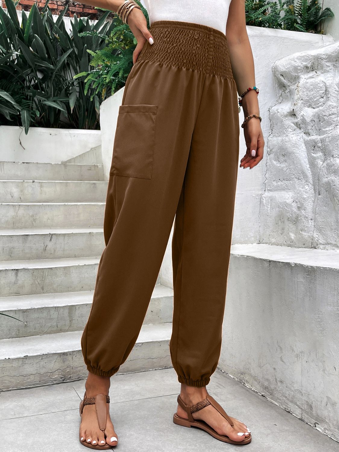 Smocked high rise joggers with pockets, opaque.