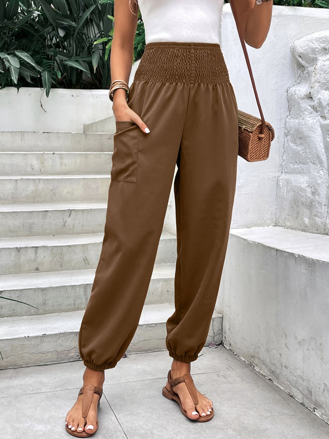 Smocked high rise joggers with pockets, opaque.