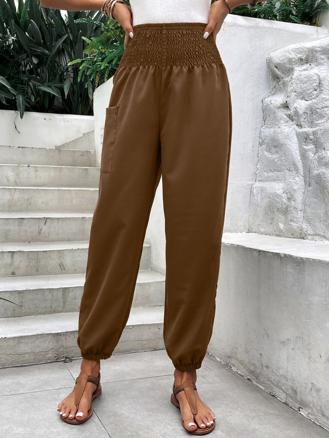 Smocked high rise joggers with pockets, opaque.