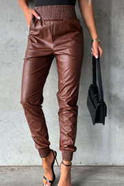 Smocked high waist pants with pockets, opaque.