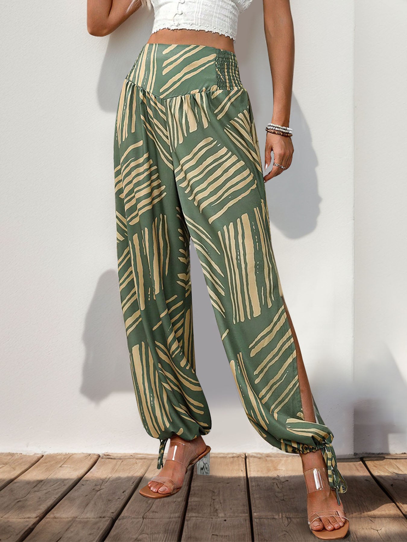 Smocked slit printed high waist pants with tie, opaque.