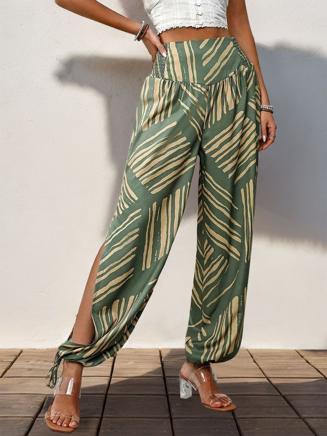 Smocked slit printed high waist pants with tie, opaque.