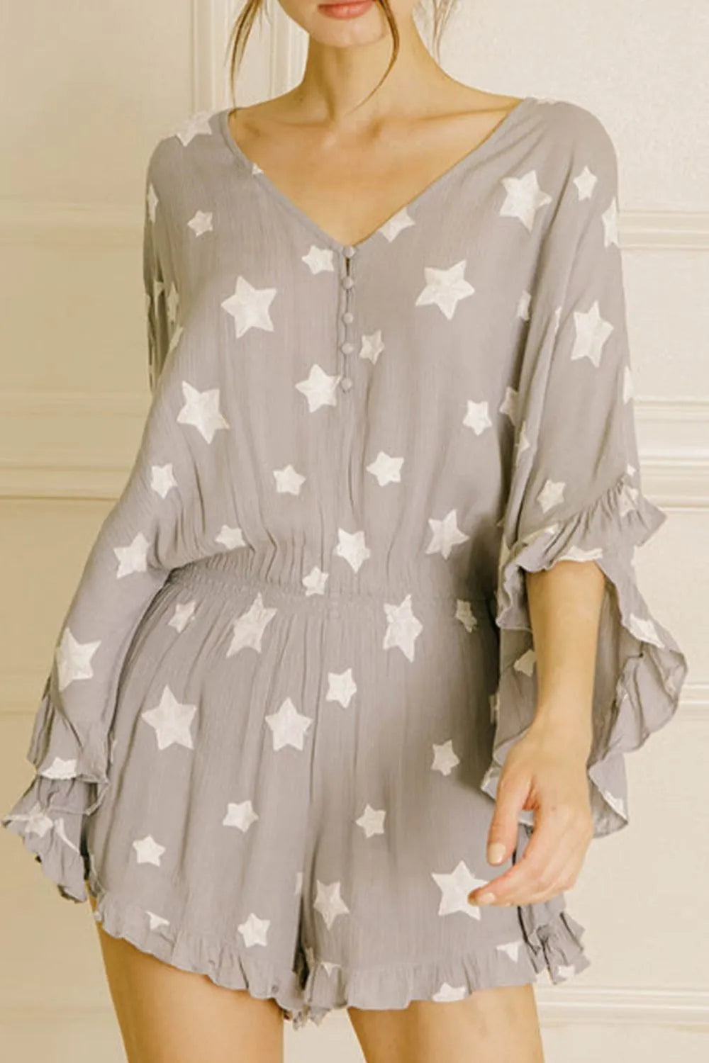 Star Print Crinkle Textured Kimono Ruffle Sleeve Romper.
