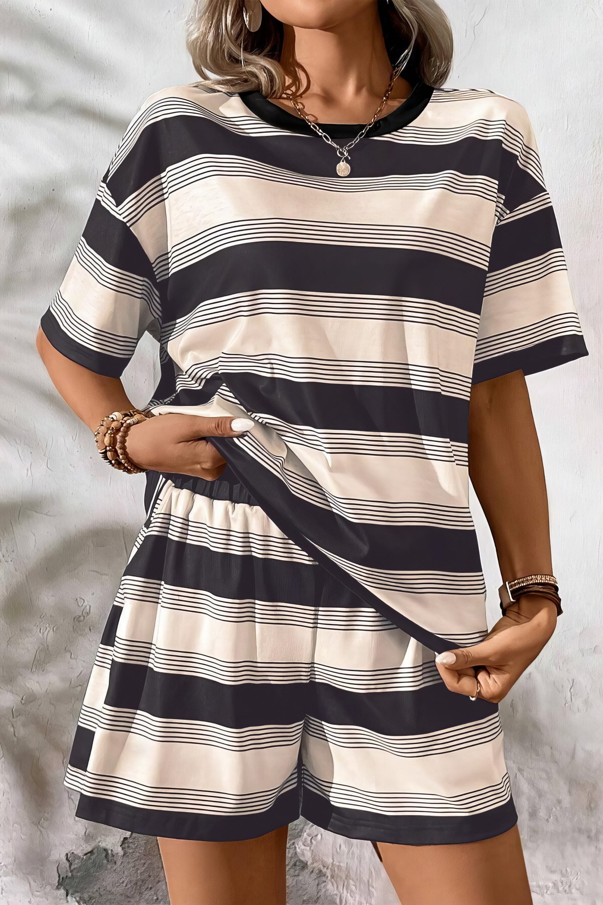 Stripe half sleeve t-shirt and high waist pocketed shorts set, women's comfortable two-piece outfit, basic style stripes, high waist shorts, practical pockets, slightly stretchy polyester elastane blend, ideal for everyday casual wear