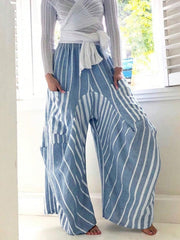 Striped elastic waist wide leg pants with pockets, opaque.