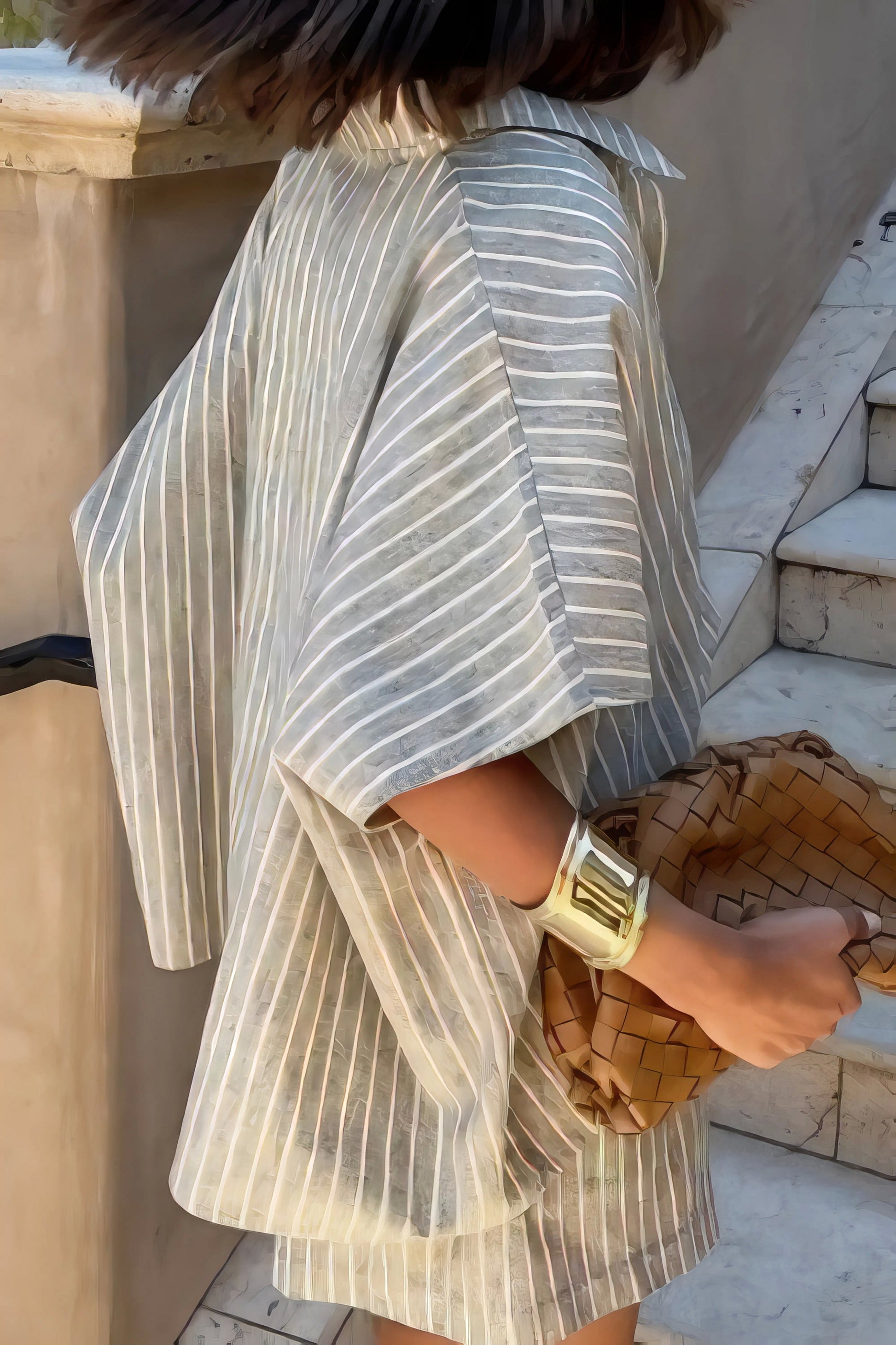 Striped linen shirt and shorts two-piece summer set, women's comfortable summer outfit, stylish striped linen, buttoned shirt, practical pockets, drawstring shorts, non-stretch polyester, ideal for warm weather and vacation